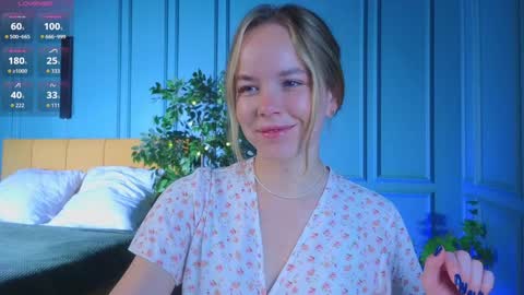 Snapshot of milly_shy chatting on October 2025 07:04:02 AM Milly online show from October 2025 07:04:02 AM