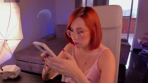 Snapshot of milly_yako chatting on April 2026 10:00:02 PM Monkey D Maddie online show from April 2026 10:00:02 PM