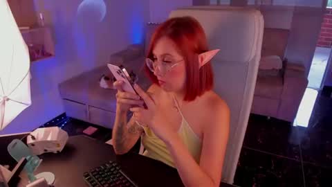 Monkey D Maddie online show from June 2026 10:41:01 PM