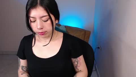 Emily  online show from July 2026 07:32:02 AM