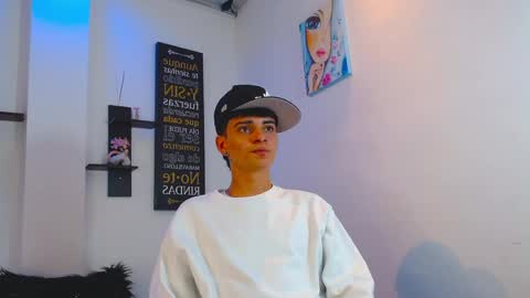 milo hot  online show from April 2026 10:33:02 PM