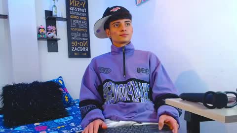 milo hot  online show from April 2026 07:19:01 PM