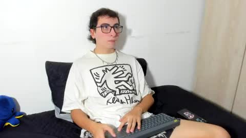 Snapshot of milogm_ chatting on July 2026 07:46:01 PM milogm_ online show from July 2026 07:46:01 PM