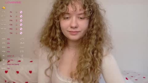 Snapshot of milounee chatting on March 2026 08:30:01 AM milounee online show from March 2026 08:30:01 AM