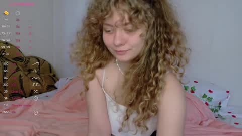 Snapshot of milounee chatting on April 2026 09:32:02 AM milounee online show from April 2026 09:32:02 AM