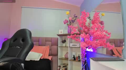 Snapshot of milu_beluci chatting on October 2025 03:35:02 PM  Milu Belucci  online show from October 2025 03:35:02 PM