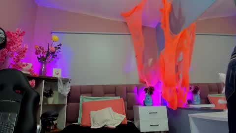 Snapshot of milu_beluci chatting on October 2025 03:57:02 PM  Milu Belucci  online show from October 2025 03:57:02 PM