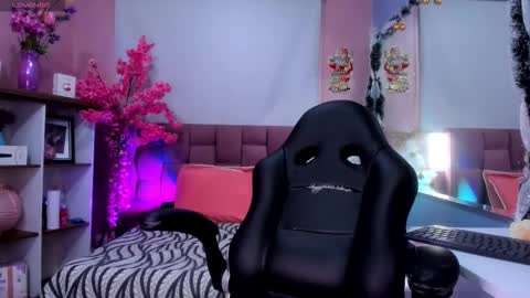  Milu Belucci  online show from January 2026 02:32:02 PM