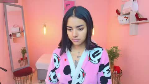 milu_carbajal_x online show from December 2025 09:33:01 PM