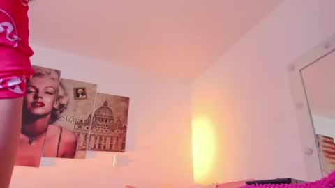 Snapshot of milu_cooper chatting on October 2025 08:37:01 AM milu modelo independiente .onlyfans kmila model online show from October 2025 08:37:01 AM