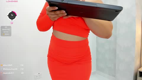 Snapshot of milu_gomez chatting on December 2024 10:25:02 PM Milu Gomez online show from December 2024 10:25:02 PM