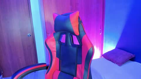 Milu Fontier online show from March 2026 03:47:01 AM