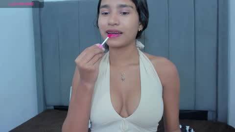 Snapshot of miluuu18 chatting on December 2024 11:52:02 PM Miluu online show from December 2024 11:52:02 PM