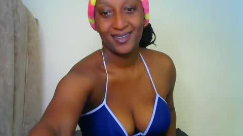 Snapshot of mily_carol chatting on December 2024 01:58:02 AM online show from December 2024 01:58:02 AM