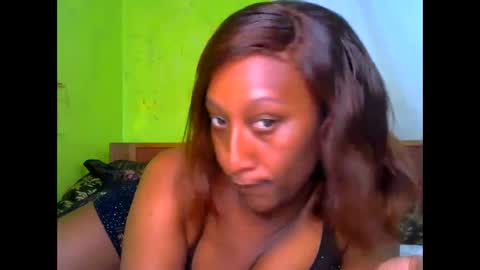 Snapshot of mily_carol chatting on December 2024 01:12:01 PM online show from December 2024 01:12:01 PM