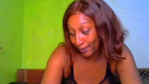 Snapshot of mily_carol chatting on December 2024 10:02:02 PM online show from December 2024 10:02:02 PM