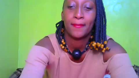 Snapshot of mily_carol chatting on December 2024 07:07:02 PM online show from December 2024 07:07:02 PM