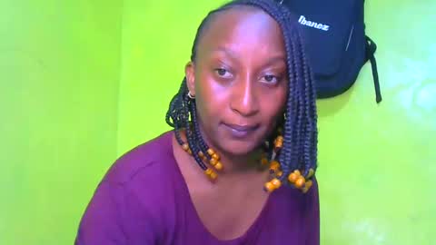 Snapshot of mily_carol chatting on December 2024 09:47:02 PM online show from December 2024 09:47:02 PM