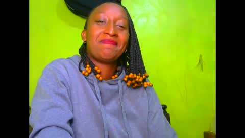 Snapshot of mily_carol chatting on December 2024 08:53:01 PM online show from December 2024 08:53:01 PM