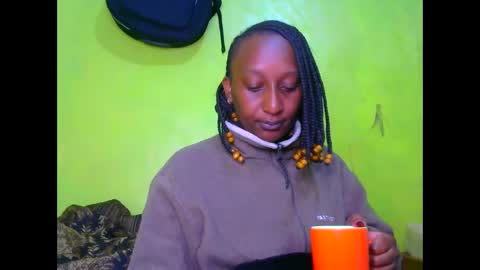 Snapshot of mily_carol chatting on December 2024 09:43:01 PM online show from December 2024 09:43:01 PM