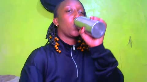 Snapshot of mily_carol chatting on January 2025 10:01:01 PM online show from January 2025 10:01:01 PM