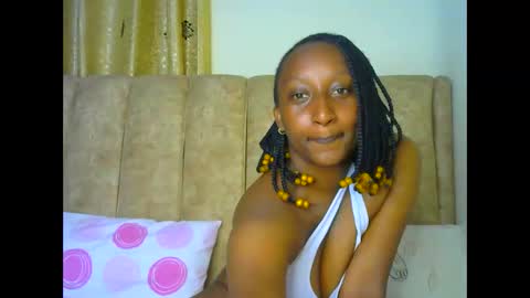 Snapshot of mily_carol chatting on January 2025 03:45:01 PM online show from January 2025 03:45:01 PM