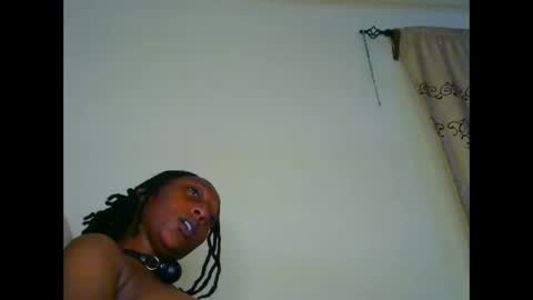 Snapshot of mily_carol chatting on January 2025 03:41:01 AM online show from January 2025 03:41:01 AM
