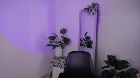 Mily Ortiz online show from March 2026 06:03:01 PM