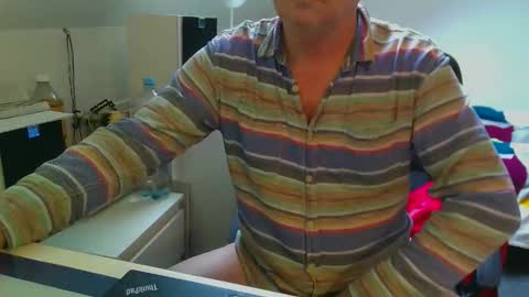 Snapshot of milymen26 chatting on March 2026 11:58:02 AM Milymen26 Polish man master fereskik straight mature online show from March 2026 11:58:02 AM