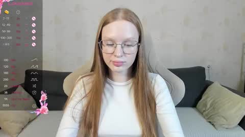 Milena and Jasper online show from November 2025 04:06:01 PM