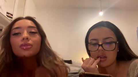 Snapshot of mimi_monroe1 chatting on February 2025 10:17:02 PM Mimi Monroe online show from February 2025 10:17:02 PM