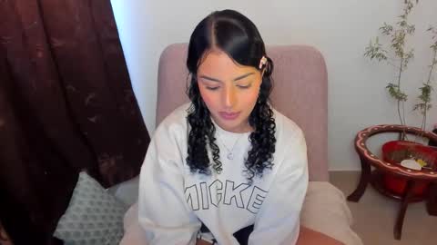 Mimii  online show from November 2025 09:08:01 PM