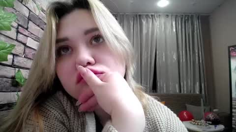 mimimishel_69 online show from February 2025 05:05:02 PM