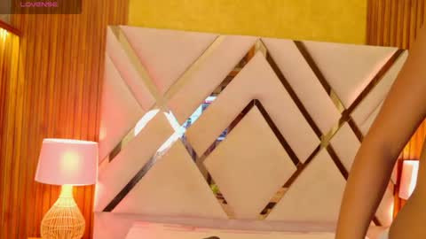 mimis_park online show from August 2026 10:17:01 AM