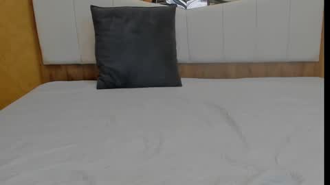 mimixo99 online show from October 2025 07:34:02 PM