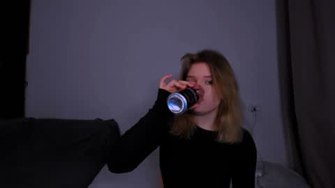 hi Im Mina  online show from December 2024 01:36:01 AM