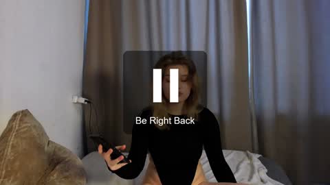 hi Im Mina  online show from January 2025 05:01:02 AM