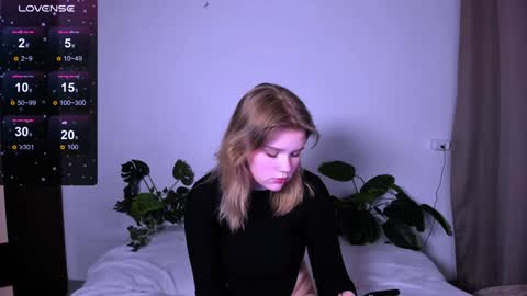 hi Im Mina  online show from January 2025 12:30:01 PM