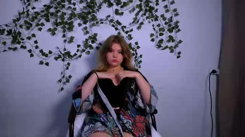 hi Im Mina  online show from February 2025 09:28:01 AM