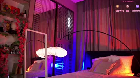 Snapshot of mind__game chatting on October 2025 06:45:01 AM Frances  Next streams Thu Fri Sat 8am -  4pm GMT3 online show from October 2025 06:45:01 AM