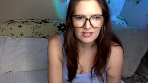 Snapshot of mindymounds chatting on June 2026 05:10:01 AM Mindy online show from June 2026 05:10:01 AM
