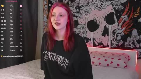 Snapshot of mine_doll chatting on April 2026 07:36:02 AM Anny online show from April 2026 07:36:02 AM