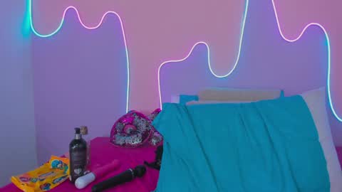 Mingie online show from January 2025 05:51:02 PM