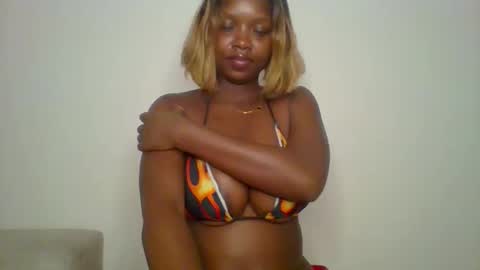 STRAWBERRY online show from May 2026 11:21:02 PM