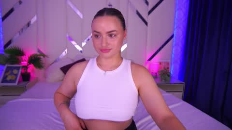 minifox_ online show from October 2025 06:41:02 AM