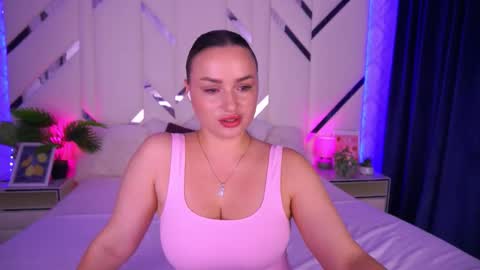 minifox_ online show from October 2025 07:07:01 AM