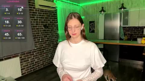 Snapshot of minmee chatting on March 2026 04:09:01 PM Asti online show from March 2026 04:09:01 PM