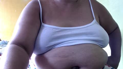 Snapshot of minnie_bbw69 chatting on February 2025 02:20:02 PM Andrea online show from February 2025 02:20:02 PM