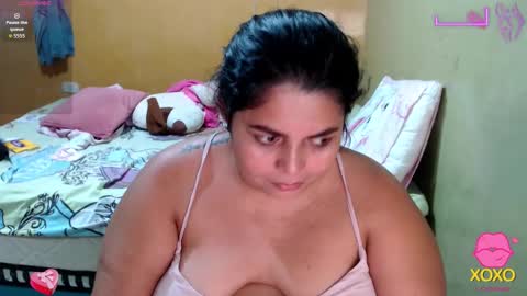 Andrea online show from October 2025 12:01:02 AM