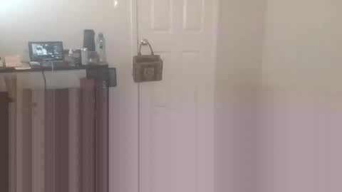 Snapshot of minniehunney chatting on April 2026 08:56:01 AM minniehunney online show from April 2026 08:56:01 AM